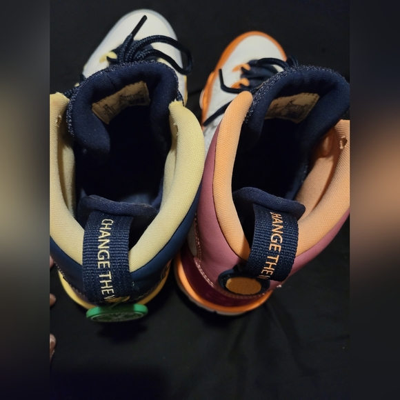 Jordan 9 RetroChange The World (Women's) - Picture 7 of 14